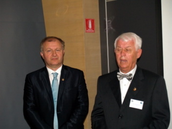 PROŠLOGODIŠNJI I SADAŠNJI GUVERNER NA KONVENCIJI